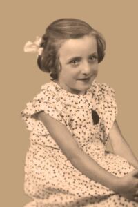 Madre Trinidad con 6 años